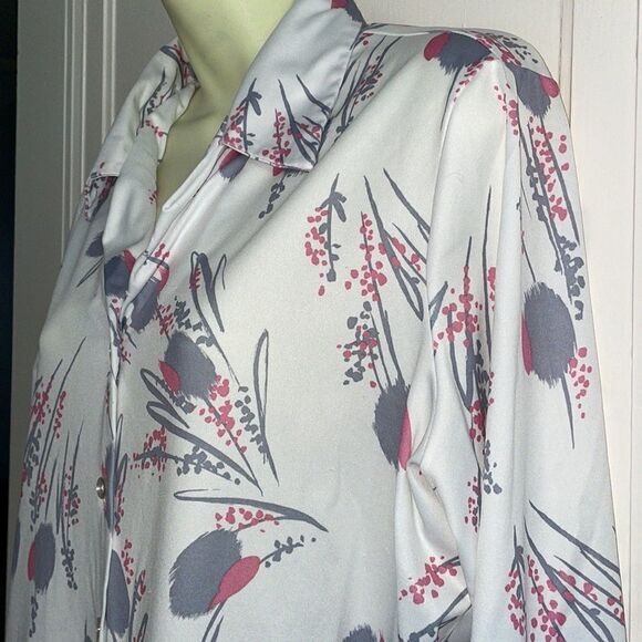 Vtg 70s knit polyester shirt with gray & pink print - Picture 4 of 8